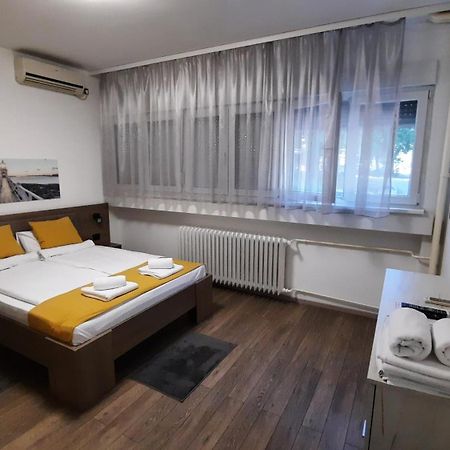 Apartman Pavlovic 1 Dedinje Екстер'єр фото